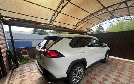 Toyota RAV4, 2020 год, 3 070 000 рублей, 9 фотография