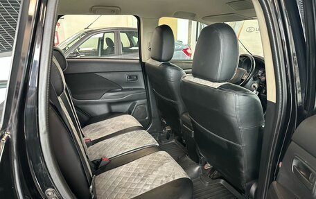 Mitsubishi Outlander III рестайлинг 3, 2015 год, 1 239 000 рублей, 6 фотография