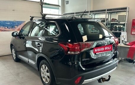 Mitsubishi Outlander III рестайлинг 3, 2015 год, 1 239 000 рублей, 4 фотография