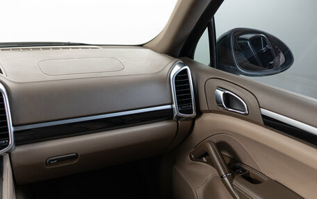 Porsche Cayenne III, 2011 год, 2 190 000 рублей, 18 фотография