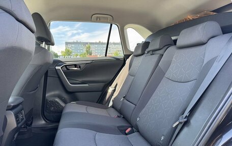 Toyota RAV4, 2021 год, 3 099 000 рублей, 10 фотография