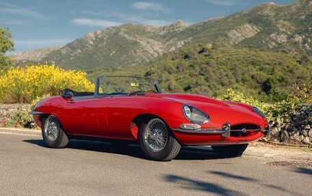 Jaguar E-type Series 3, 1963 год, 17 800 000 рублей, 4 фотография