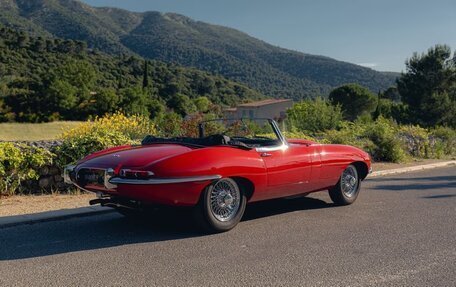 Jaguar E-type Series 3, 1963 год, 17 800 000 рублей, 10 фотография