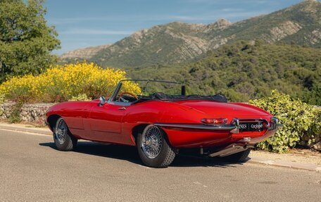 Jaguar E-type Series 3, 1963 год, 17 800 000 рублей, 7 фотография