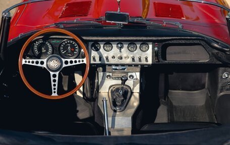 Jaguar E-type Series 3, 1963 год, 17 800 000 рублей, 13 фотография