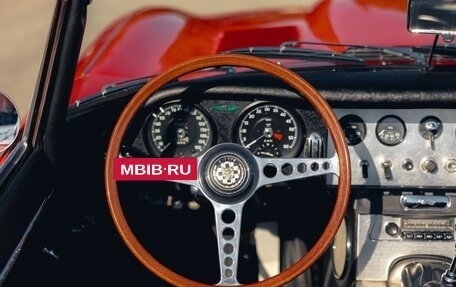 Jaguar E-type Series 3, 1963 год, 17 800 000 рублей, 11 фотография