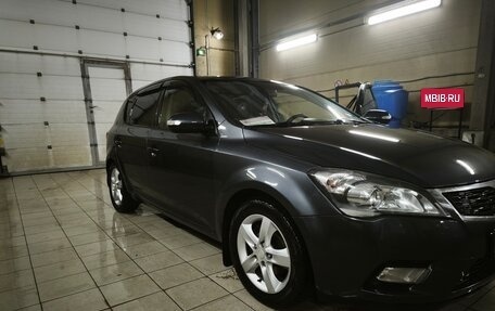 KIA cee'd I рестайлинг, 2010 год, 600 000 рублей, 3 фотография