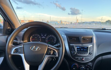 Hyundai Solaris II рестайлинг, 2012 год, 630 000 рублей, 11 фотография