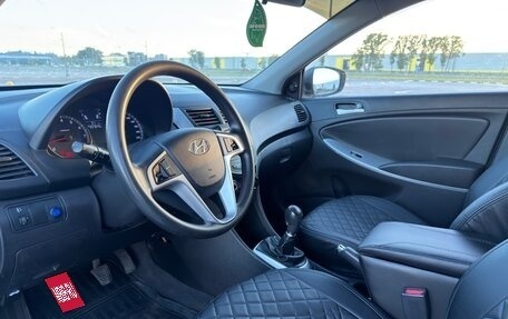 Hyundai Solaris II рестайлинг, 2012 год, 630 000 рублей, 10 фотография