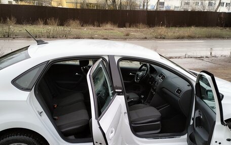 Volkswagen Polo VI (EU Market), 2017 год, 1 250 000 рублей, 2 фотография