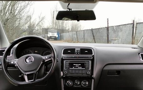 Volkswagen Polo VI (EU Market), 2017 год, 1 250 000 рублей, 3 фотография