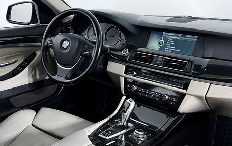 BMW 5 серия, 2010 год, 1 450 000 рублей, 13 фотография