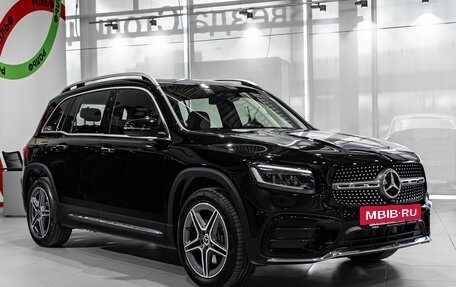 Mercedes-Benz GLB, 2024 год, 6 600 000 рублей, 3 фотография