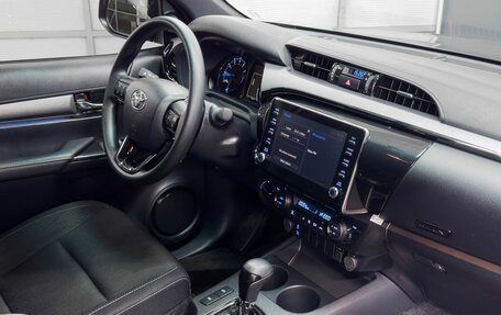 Toyota Hilux VIII, 2023 год, 6 699 900 рублей, 7 фотография
