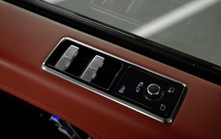 Land Rover Range Rover IV рестайлинг, 2018 год, 5 300 000 рублей, 8 фотография