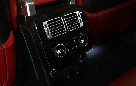 Land Rover Range Rover IV рестайлинг, 2018 год, 5 300 000 рублей, 32 фотография