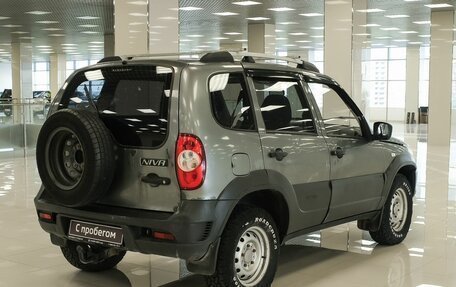 Chevrolet Niva I рестайлинг, 2013 год, 348 000 рублей, 2 фотография