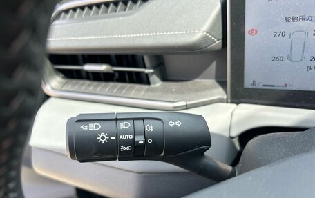 Toyota RAV4, 2026 год, 3 950 000 рублей, 17 фотография