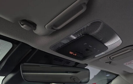 Toyota Prius IV XW50, 2024 год, 2 950 777 рублей, 13 фотография