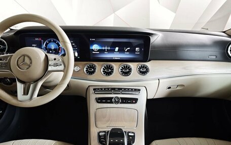 Mercedes-Benz CLS, 2018 год, 4 541 000 рублей, 15 фотография