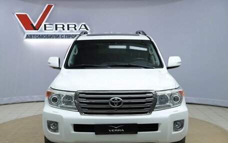 Toyota Land Cruiser 200, 2013 год, 3 690 000 рублей, 2 фотография