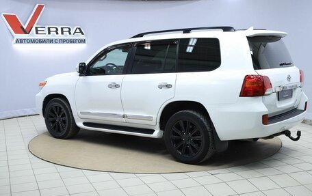 Toyota Land Cruiser 200, 2013 год, 3 690 000 рублей, 7 фотография