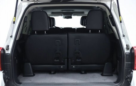 Toyota Land Cruiser 200, 2013 год, 3 690 000 рублей, 24 фотография