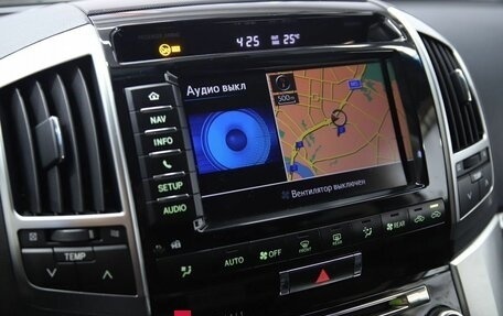 Toyota Land Cruiser 200, 2013 год, 3 690 000 рублей, 15 фотография
