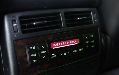 Toyota Land Cruiser 200, 2013 год, 3 690 000 рублей, 21 фотография