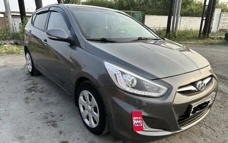 Hyundai Solaris II рестайлинг, 2014 год, 980 000 рублей, 3 фотография