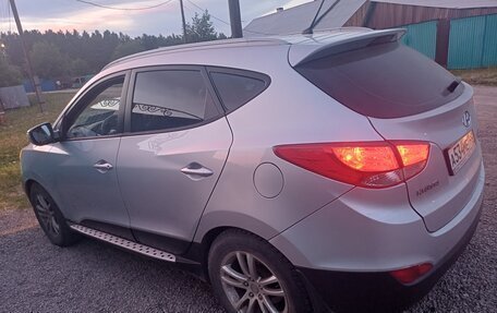 Hyundai ix35 I рестайлинг, 2011 год, 1 550 000 рублей, 4 фотография