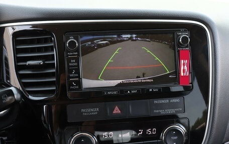 Mitsubishi Outlander III рестайлинг 3, 2016 год, 1 390 000 рублей, 16 фотография