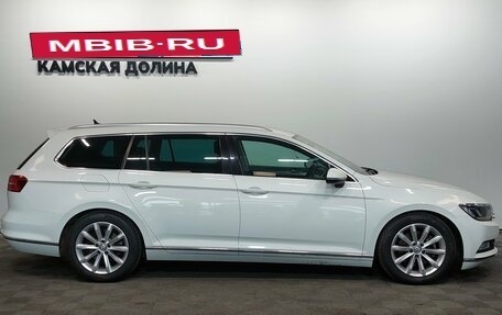 Volkswagen Passat B8 рестайлинг, 2017 год, 1 315 000 рублей, 4 фотография