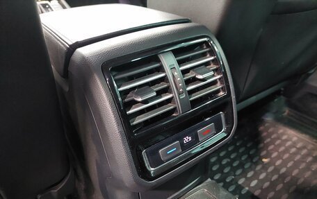 Volkswagen Passat B8 рестайлинг, 2017 год, 1 315 000 рублей, 16 фотография