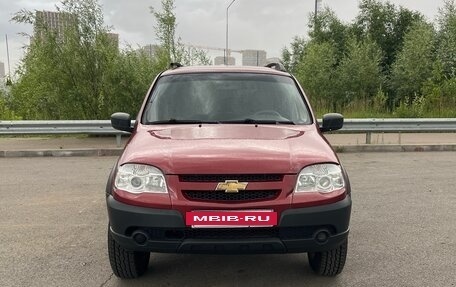 Chevrolet Niva I рестайлинг, 2013 год, 555 555 рублей, 2 фотография