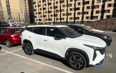Geely Atlas, 2023 год, 2 300 000 рублей, 3 фотография