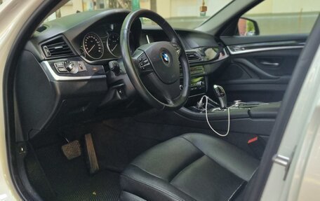 BMW 5 серия, 2013 год, 1 370 000 рублей, 3 фотография