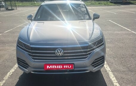 Volkswagen Touareg III, 2019 год, 4 150 000 рублей, 8 фотография