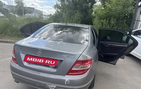 Mercedes-Benz C-Класс, 2009 год, 800 000 рублей, 4 фотография
