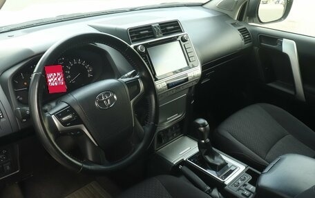 Toyota Land Cruiser Prado 150 рестайлинг 2, 2019 год, 4 899 000 рублей, 2 фотография