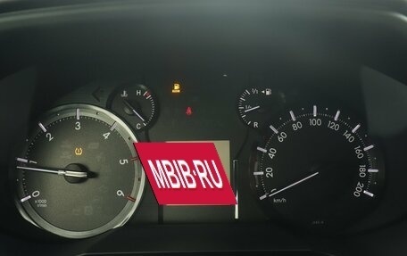 Toyota Land Cruiser Prado 150 рестайлинг 2, 2019 год, 4 899 000 рублей, 6 фотография