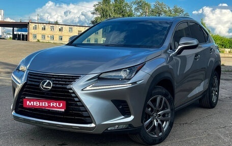 Lexus NX I, 2017 год, 2 880 000 рублей, 6 фотография