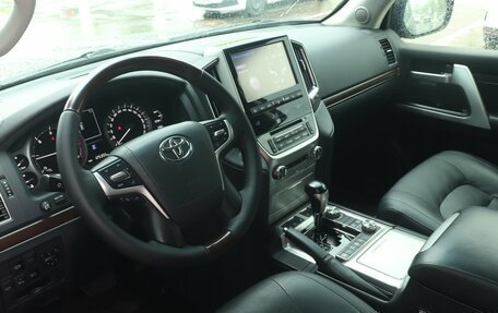 Toyota Land Cruiser 200, 2017 год, 5 403 000 рублей, 5 фотография