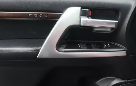 Toyota Land Cruiser 200, 2017 год, 5 403 000 рублей, 9 фотография