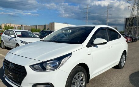 Hyundai Solaris II рестайлинг, 2018 год, 1 290 000 рублей, 7 фотография