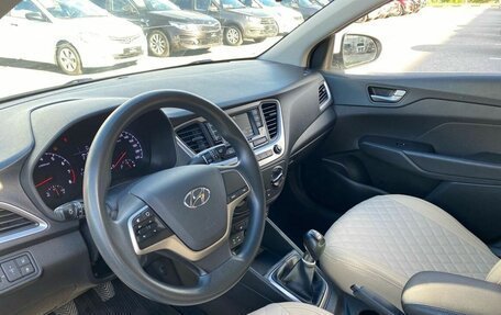 Hyundai Solaris II рестайлинг, 2018 год, 1 290 000 рублей, 9 фотография