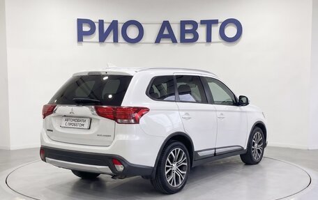 Mitsubishi Outlander III рестайлинг 3, 2017 год, 2 959 999 рублей, 4 фотография