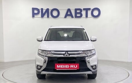 Mitsubishi Outlander III рестайлинг 3, 2017 год, 2 959 999 рублей, 3 фотография