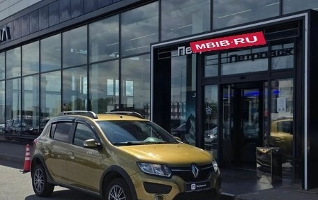 Renault Sandero II рестайлинг, 2016 год, 1 030 000 рублей, 1 фотография