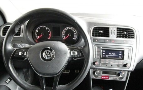 Volkswagen Polo VI (EU Market), 2016 год, 830 000 рублей, 1 фотография